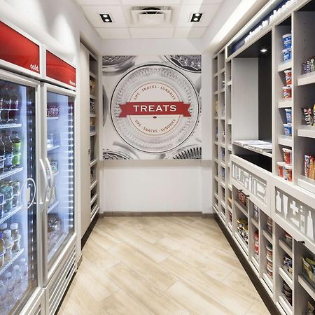 凤凰城市中心汉普顿套房酒店 外观 照片
